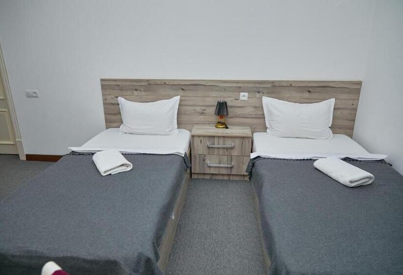 غرفة ديلوكس, Muqaddas