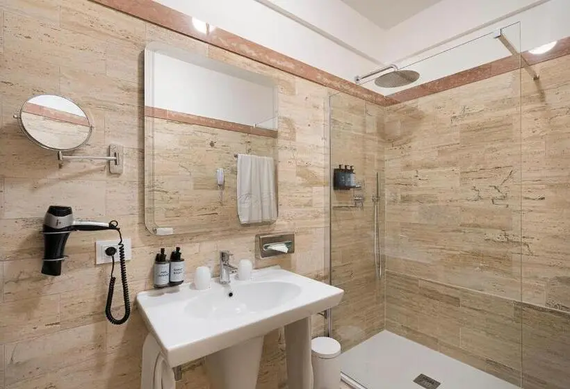 بانگلوی لوکس, The Signature Level at Grand Palladium Sicilia Resort & Spa