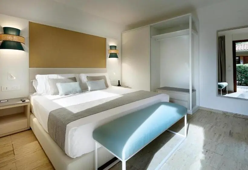 بانگلوی لوکس, The Signature Level at Grand Palladium Sicilia Resort & Spa