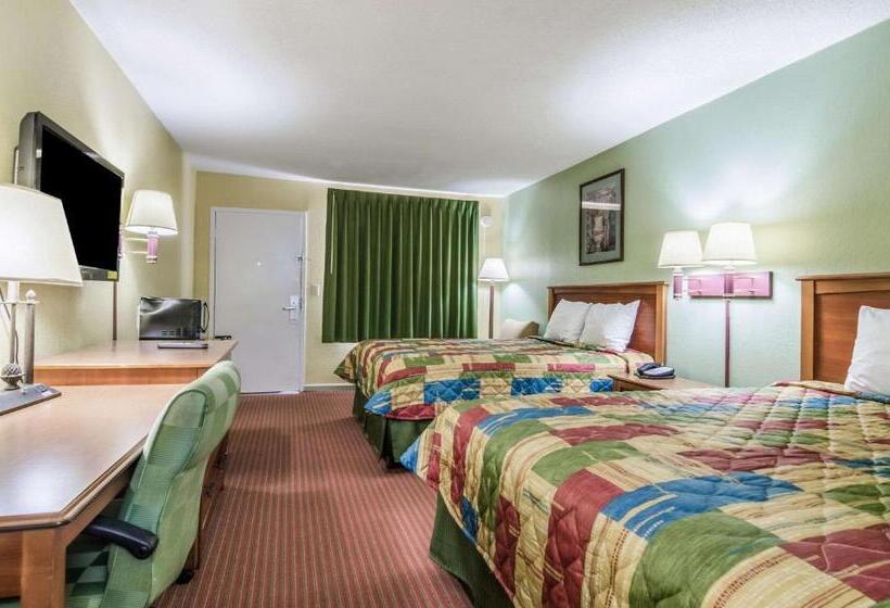 Номер Deluxe, Regency Inn