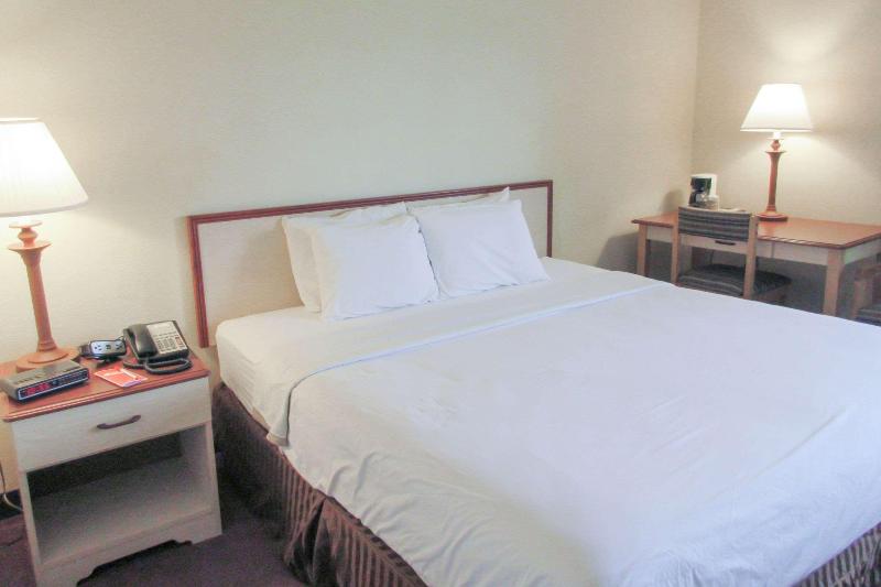 اتاق استاندارد با تخت بزرگ, Country Inn & Suites By Radisson, Flagstaff Downtown, Az