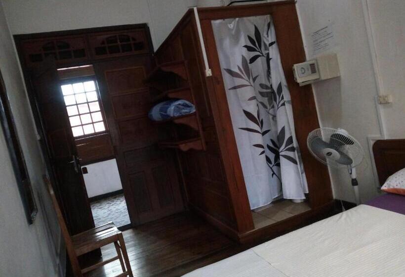 اتاق استاندارد, St Antoine