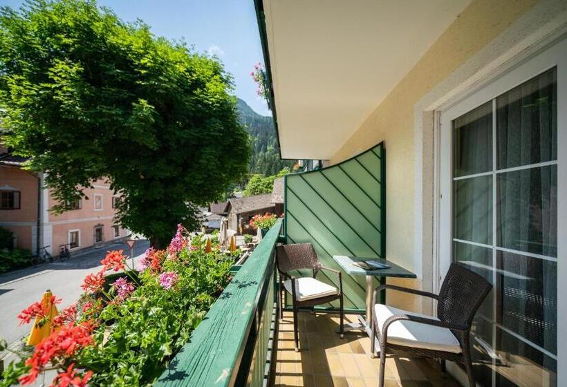 Номер Superior, Alte Post