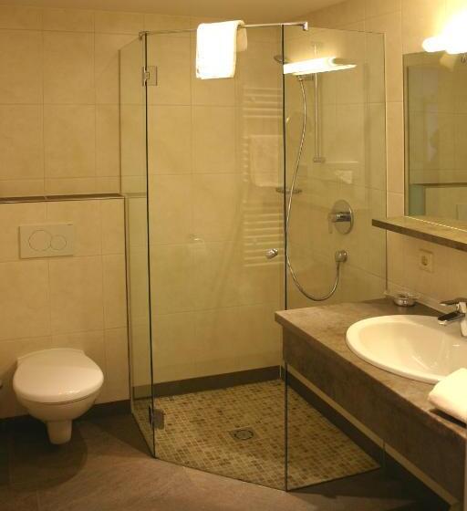 标准间带阳台, Hochland