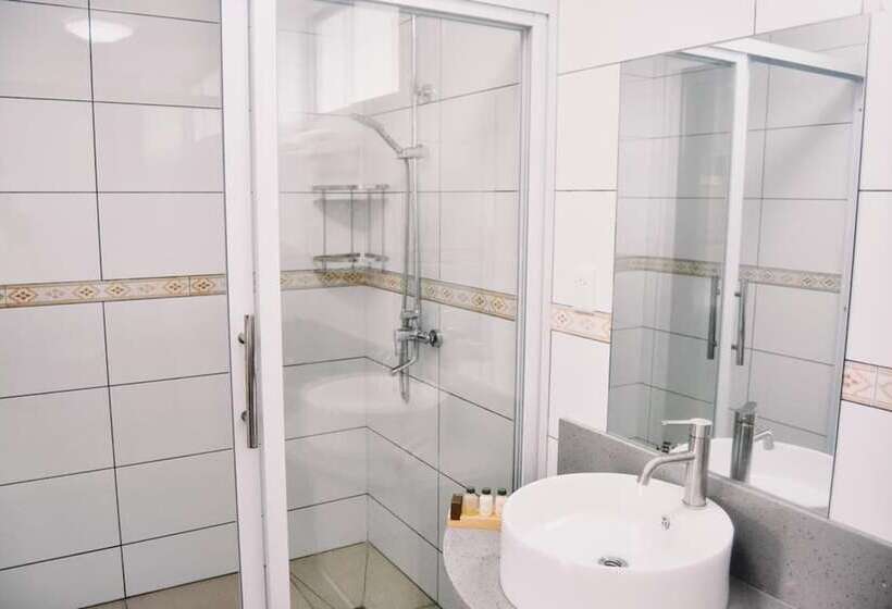 اتاق استاندارد, Le Sanita