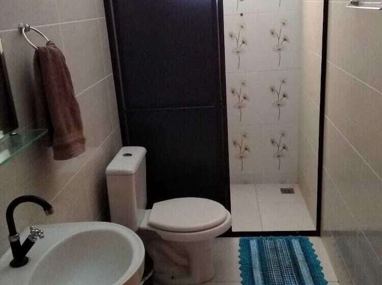 غرفة عائلية, Hospedaria Tucuna