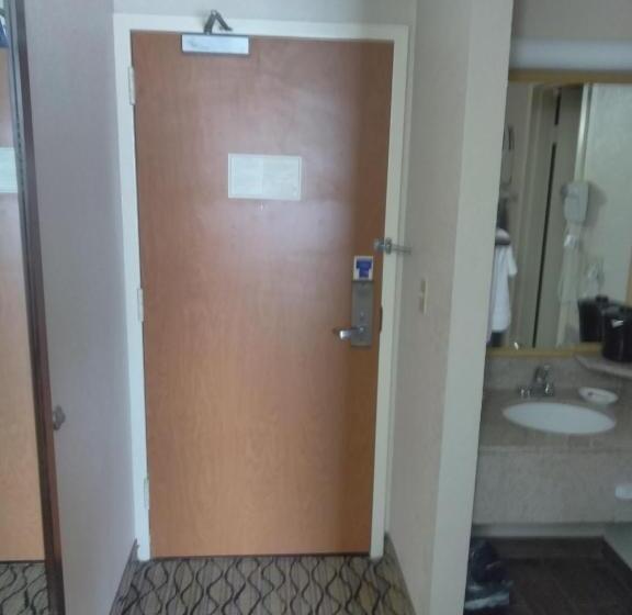 スタンダードルーム, Baymont By Wyndham Madison Heights Detroit Area