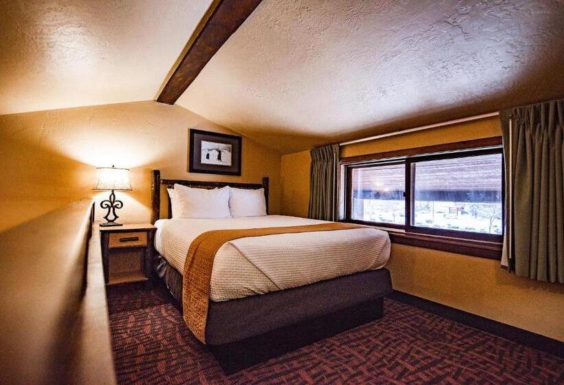 غرفة عائلية, Elk Country Inn