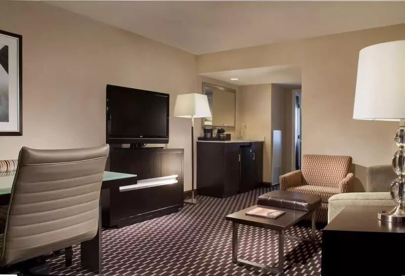 身障者適用スイートルーム, Embassy Suites By Hilton Houston Near The Galleria