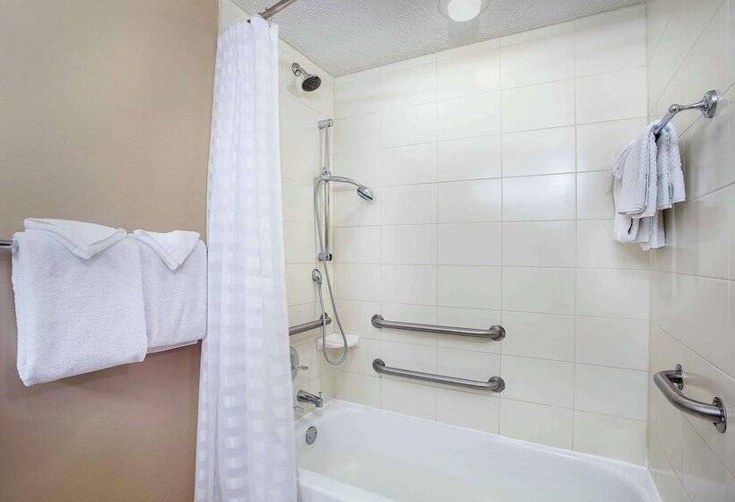 スイート, Embassy Suites By Hilton Lexington/uk Coldstream