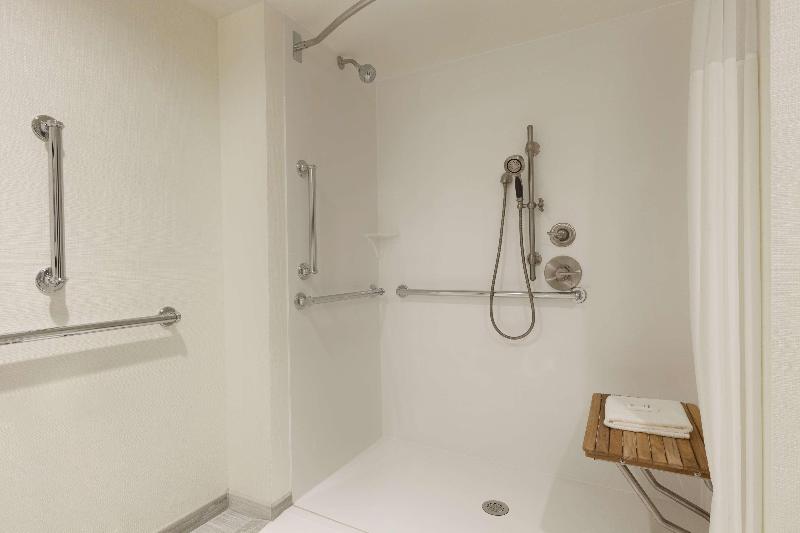 ３ベッドルームスイート, Embassy Suites By Hilton Lexington/uk Coldstream