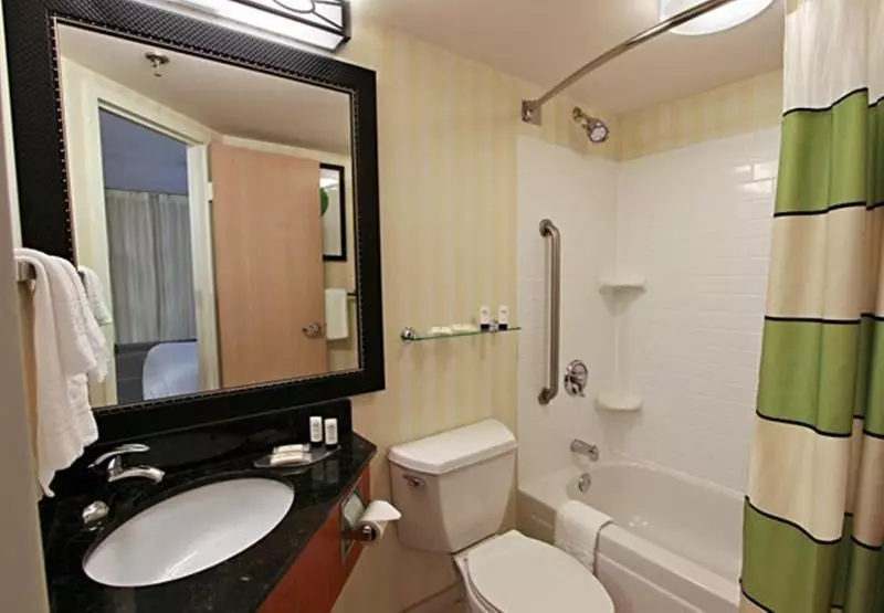 اتاق استاندارد با تخت بزرگ, Fairfield By Marriott Inn & Suites Portland Maine Airport