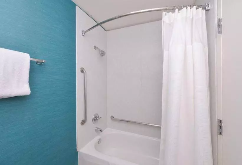 キングサイズベッドのスタンダードルーム, Fairfield Inn Salt Lake City Layton