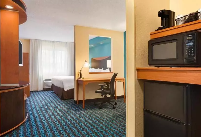 キングサイドベッドのスタンダードワンルーム, Fairfield Inn & Suites By Marriott Toledo Maumee