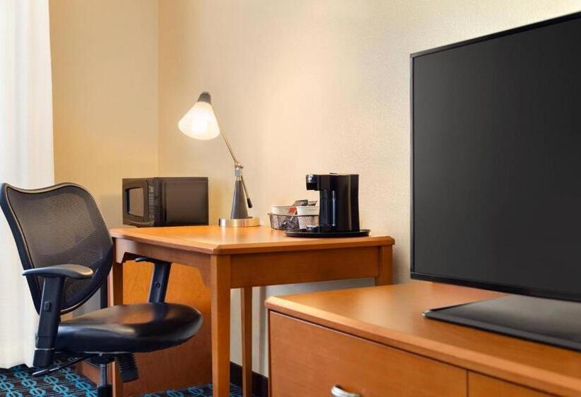 اتاق استاندارد با تخت بزرگ برای معلولان, Fairfield Inn & Suites By Marriott Toledo Maumee