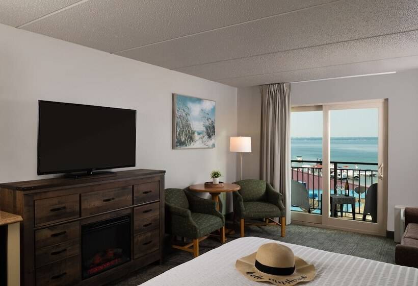 Номер Стандарт Вид на Озеро, Harbor Shores On Lake Geneva