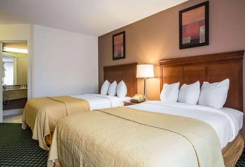 2ダブルベッドのスタンダードルーム, Quality Inn Colchester Burlington