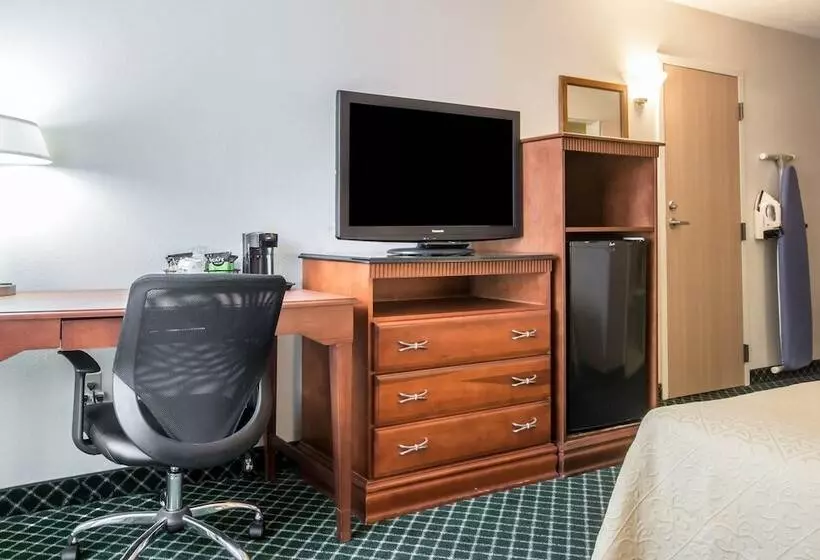 2ダブルベッドのスタンダードルーム, Quality Inn Colchester Burlington