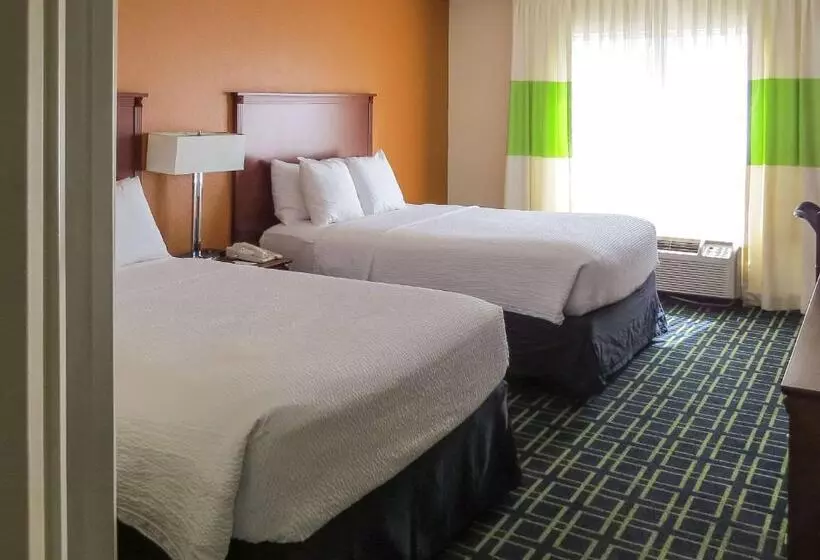 ２ダブルベッドのスタンダードルーム, Quality Inn Cranberry Township
