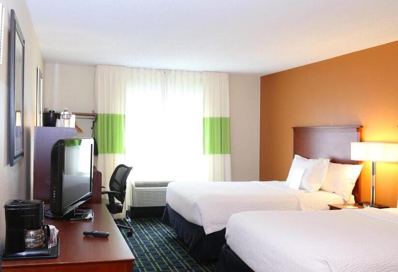 带2个双人床的标准工作室, Quality Inn Cranberry Township