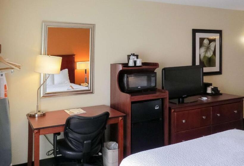 带大床的标准间, Quality Inn Cranberry Township
