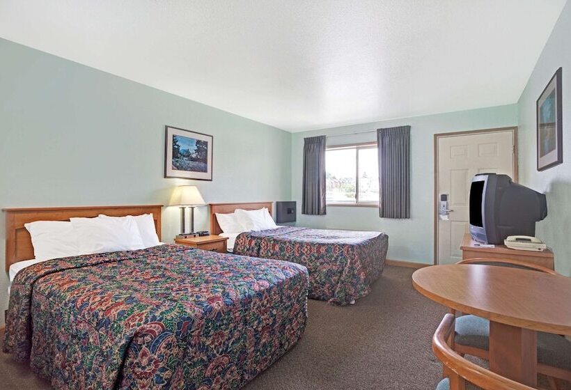 ２ダブルベッドのスタンダードルーム, Travelodge By Wyndham Seattle North Of Downtown