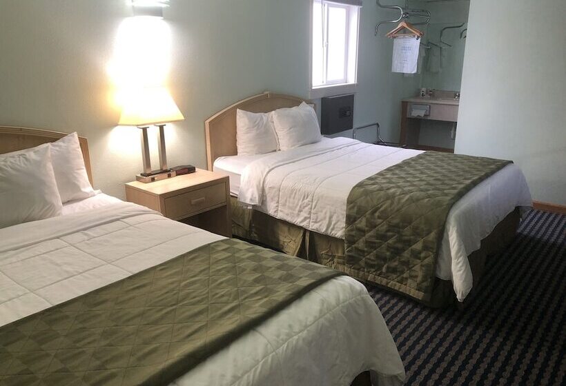 غرفه قياسيه سريرين مزدوجين, Travelodge By Wyndham Seattle North Of Downtown