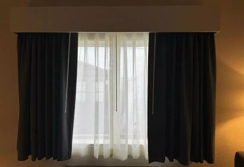 身障者適用スタンダードルーム, Wingate By Wyndham Marion