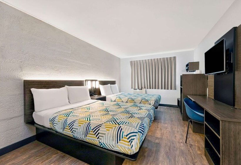 חדר סטנדרט שתי מיטות זוגיות, Motel 6cedar Rapids, Ia  Airport