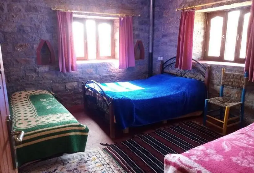 バス共有のスタンダードルーム, Auberge Hostel Traditionnel