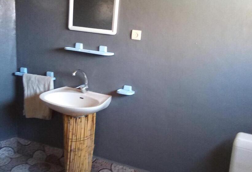 חדר סטנדרט לארבעה, Auberge Hostel Traditionnel