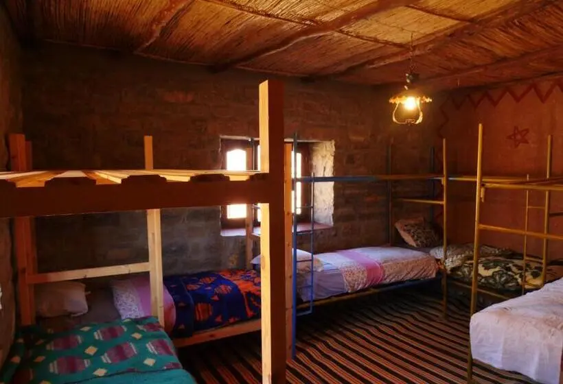 ルームシェアのワンベッド, Auberge Hostel Traditionnel