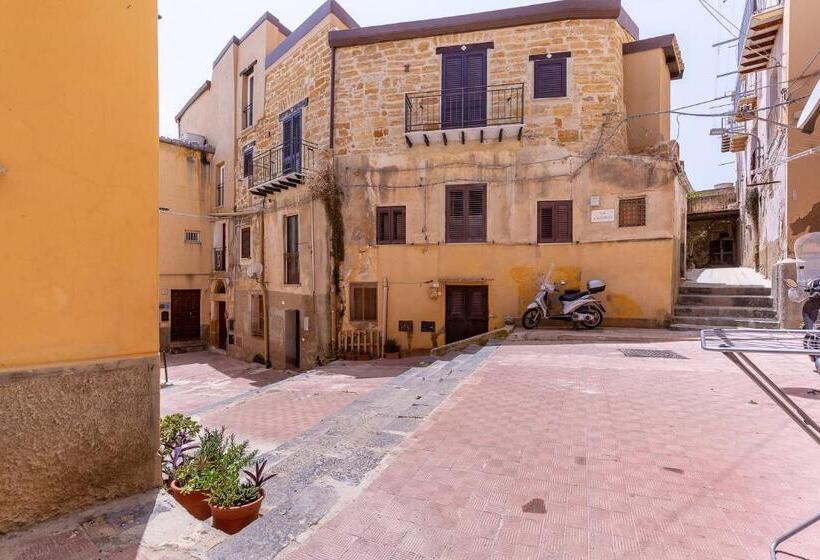 Номер Deluxe с Балконом, Bnb Sant Alfonso
