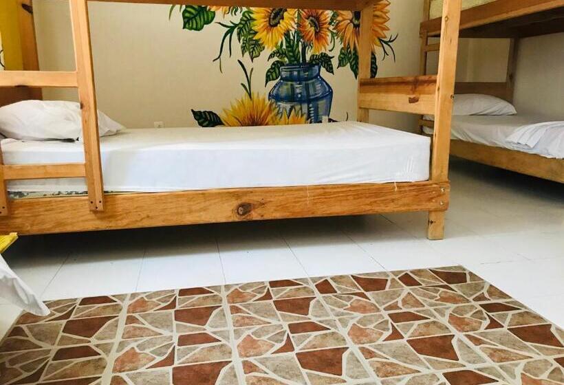 Vuode Makuusalissa, Casa Bugambilias Cancun   Hostel