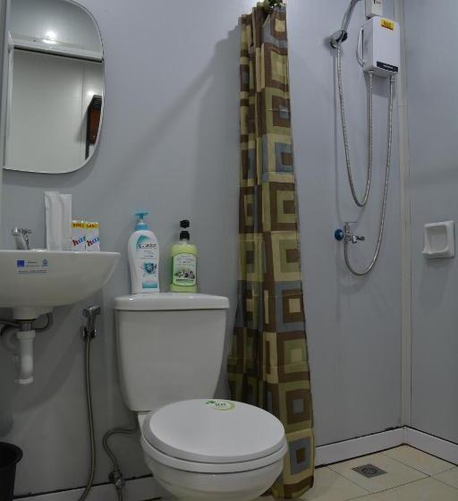 اتاق استاندارد چهار تخته, Cargotel Travel Inn