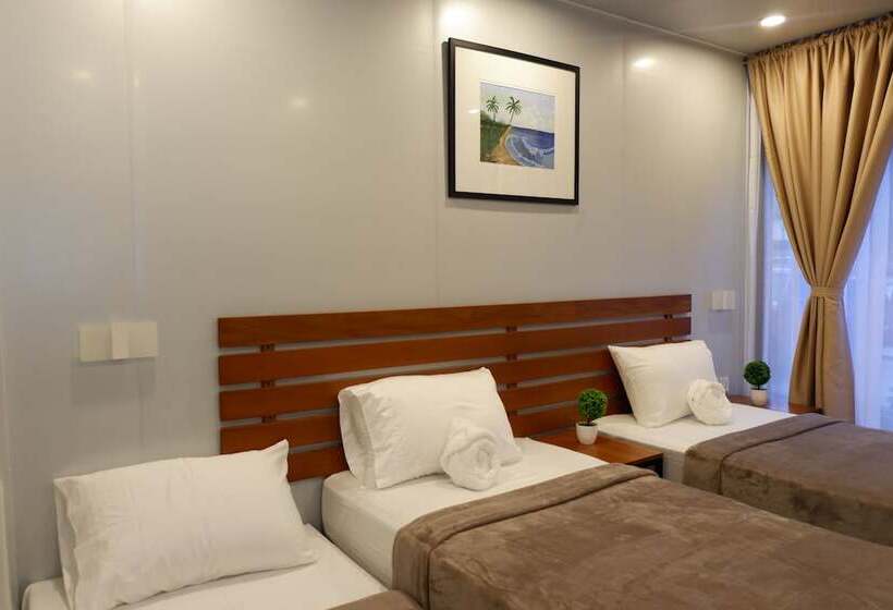 اتاق استاندارد سه نفره, Cargotel Travel Inn