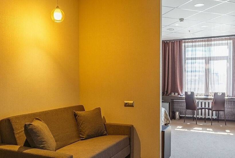 חדר סטנדרט יחיד מותאם לאדם עם מוגבלויות, Gorodskoy