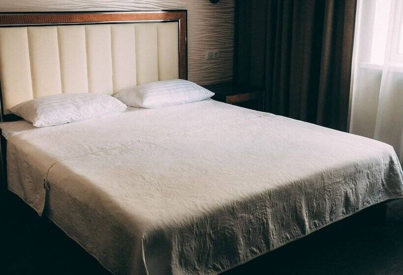 غرفة قياسية, Montana