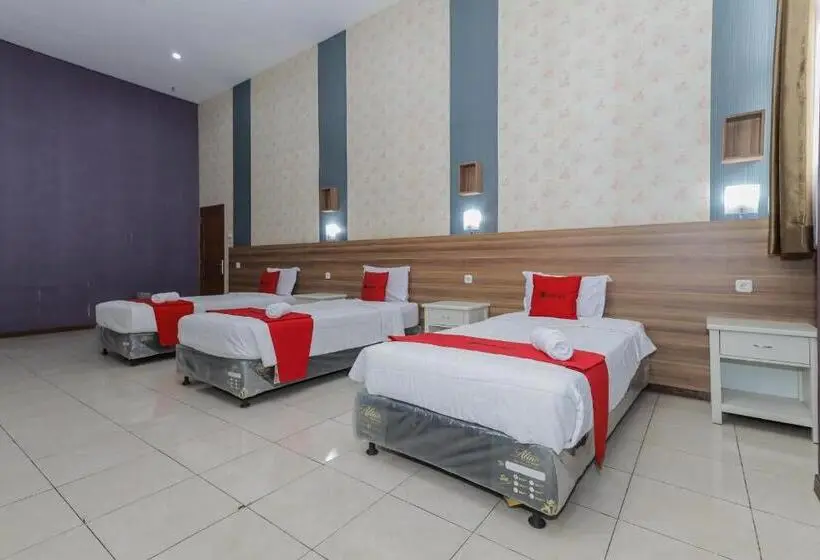 ファミリールーム, Reddoorz Syariah @ Klojen Malang