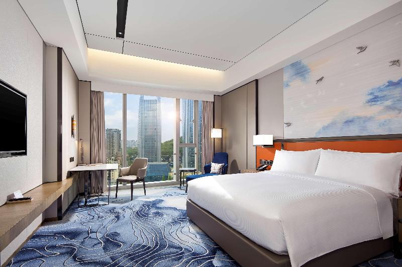 غرفة قياسية سرير كينج, Hilton Guiyang