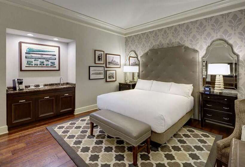 غرفة إدارية سرير كينج, Hilton Guiyang