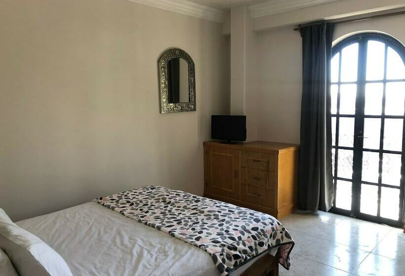 اتاق استاندارد با 2 تخت دوبل, Suites Sevilla