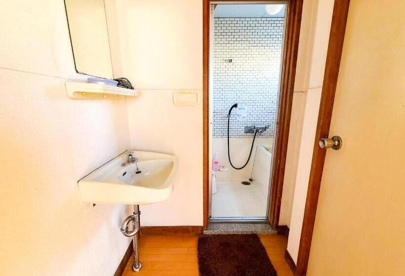 غرفة قياسية رباعية, Weekly Hotel Kokura