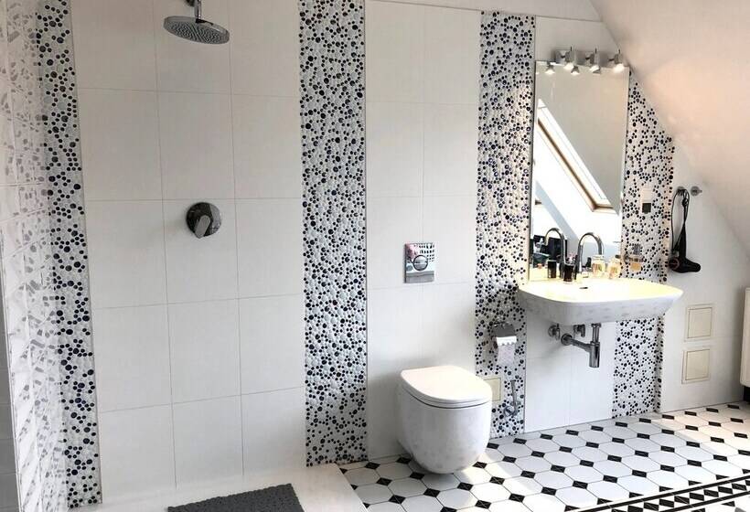 غرفة دور أخير, Cocorico Bed And Breakfast Old Town Szczecin Adults Only