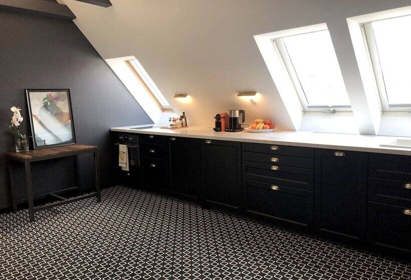 غرفة دور أخير, Cocorico Bed And Breakfast Old Town Szczecin Adults Only