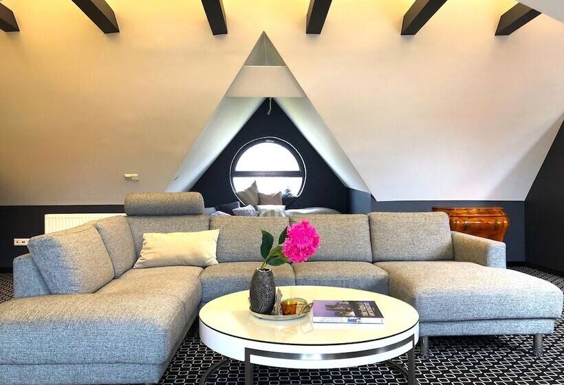 غرفة دور أخير, Cocorico Bed And Breakfast Old Town Szczecin Adults Only