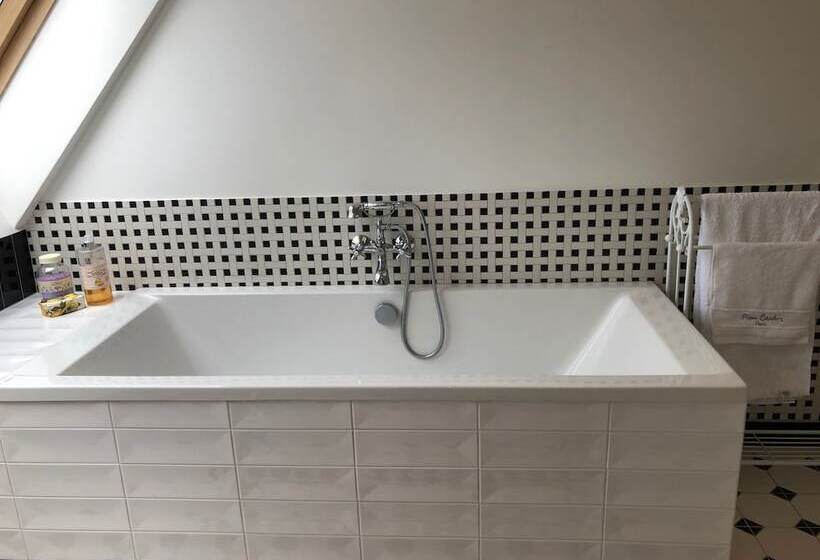 غرفة دور أخير, Cocorico Bed And Breakfast Old Town Szczecin Adults Only