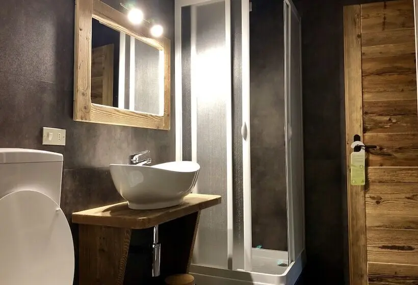 Standard Kolmen Hengen Huone, Chalet Saintbarthelemy