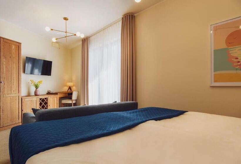 חדר דלוקס, Szlak Bursztynowy