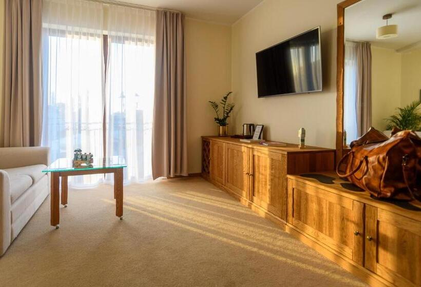 סוויטת ג'וניור, Szlak Bursztynowy